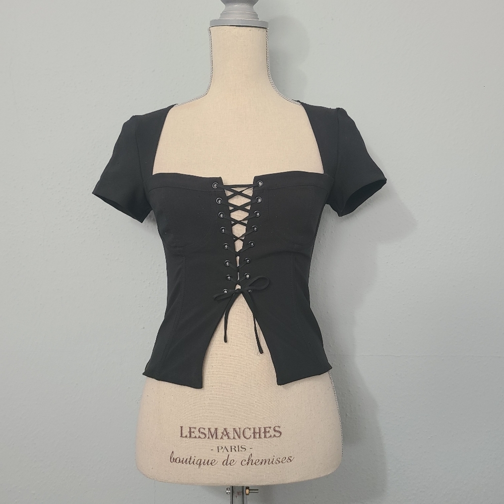 IAMGIA‎ Evita Lace Up Top in Black Size Med